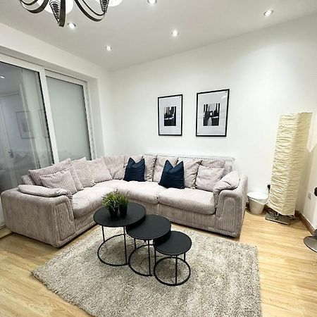 Relaxing Room In Spacious House Londres Exterior foto