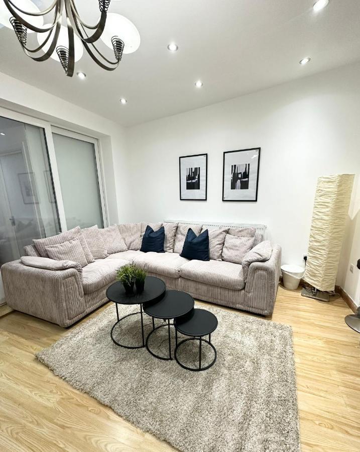 Relaxing Room In Spacious House Londres Exterior foto