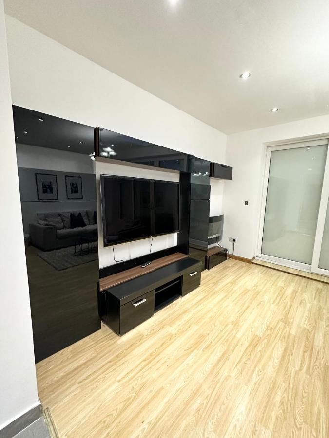 Relaxing Room In Spacious House Londres Exterior foto